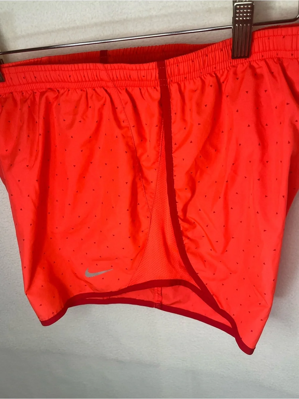 Nike Women's Dri-Fit Neon Coral Orange Triangle Print Athletic Running Shorts M